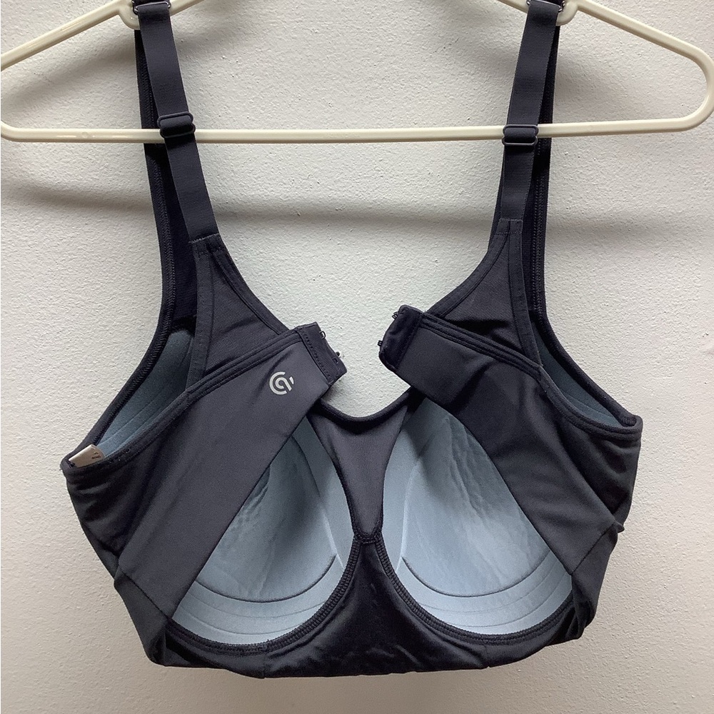 Adidas & C9 By Champion Size Small Sports Bra Duo. Preloved - Picture 7 of 9